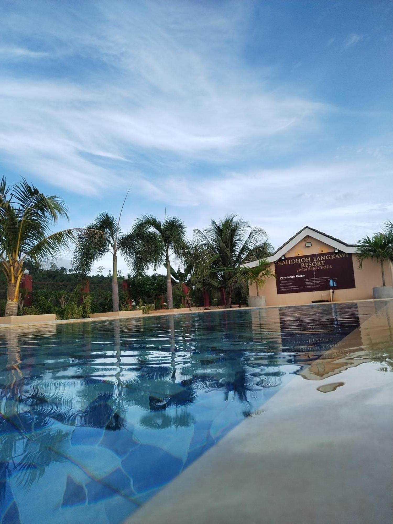 Nahdhoh Langkawi Resort Pantai Cenang  Buitenkant foto